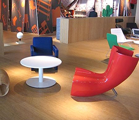 玻璃鋼雕塑制作后期的色彩處理需要注意那些事項？